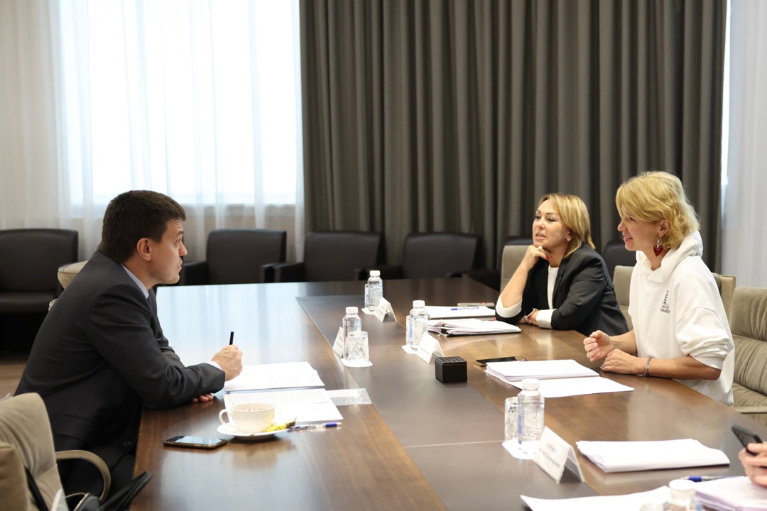 В Минсельхозе прошла встреча Оксаны Лут и губернатора Красноярского края Михаила Котюкова