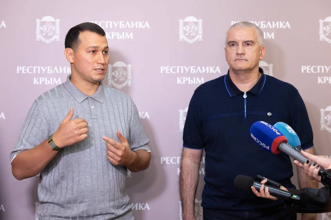 Представители Минстроя в Республике Крым