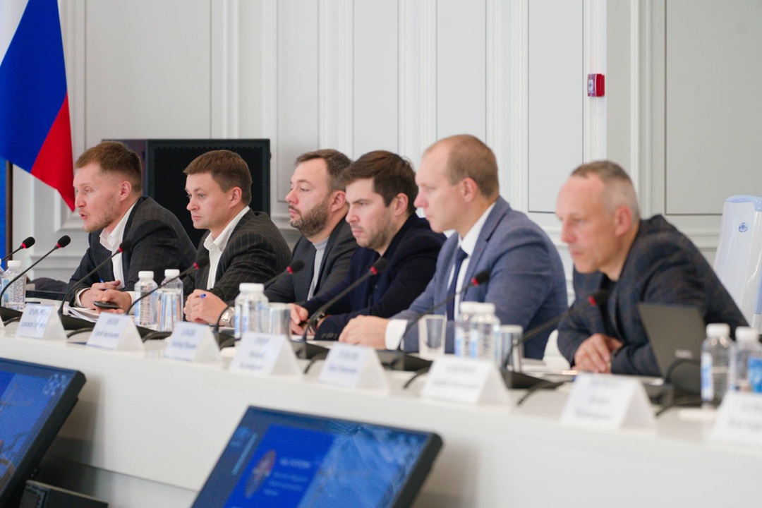 Минстрой России обсудил с экспертами вопросы применения беспилотных авиационных систем в строительстве и ЖКХ
