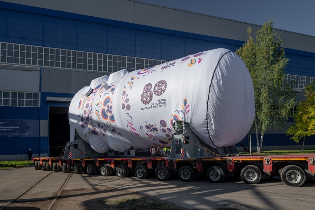 «Росатом» отправил корпуса реакторов ВВЭР-1200 для зарубежных атомных электростанций. Оборудование будет установлено на первом энергоблоке АЭС «Эль-Дабаа» в…