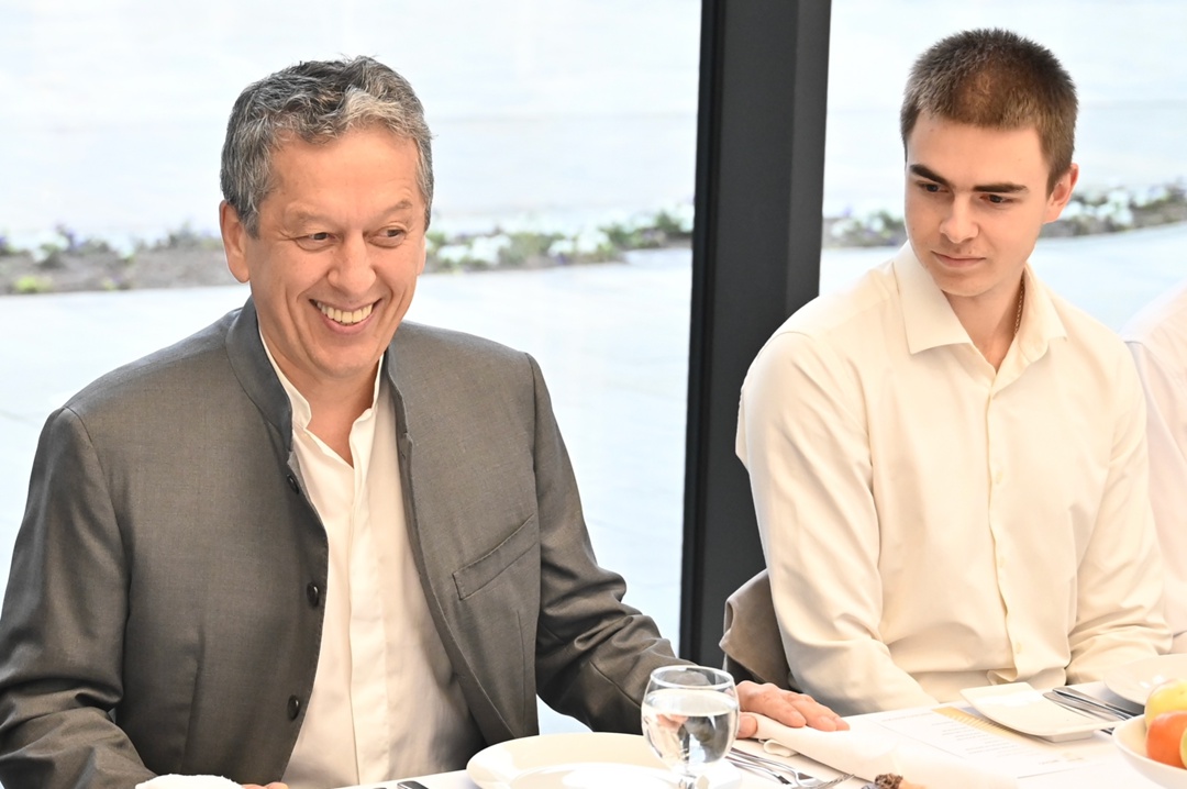 Сырники, гитара и большие мечты: как прошла встреча магистрантов с генеральным директором «Татнефти»