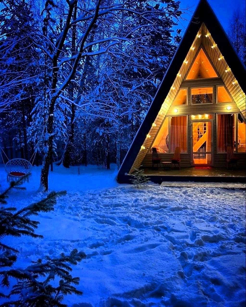 Во Всемирный день туризма спешим поздравить всех работающих в туристической индустрии! Желаем энергии, успехов и всего самого наилучшего!