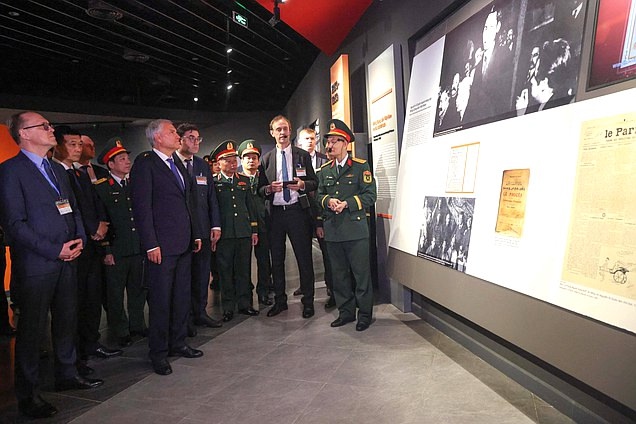 Председатель Государственной Думы Вячеслав Володин посетил Музей военной истории Вьетнама.