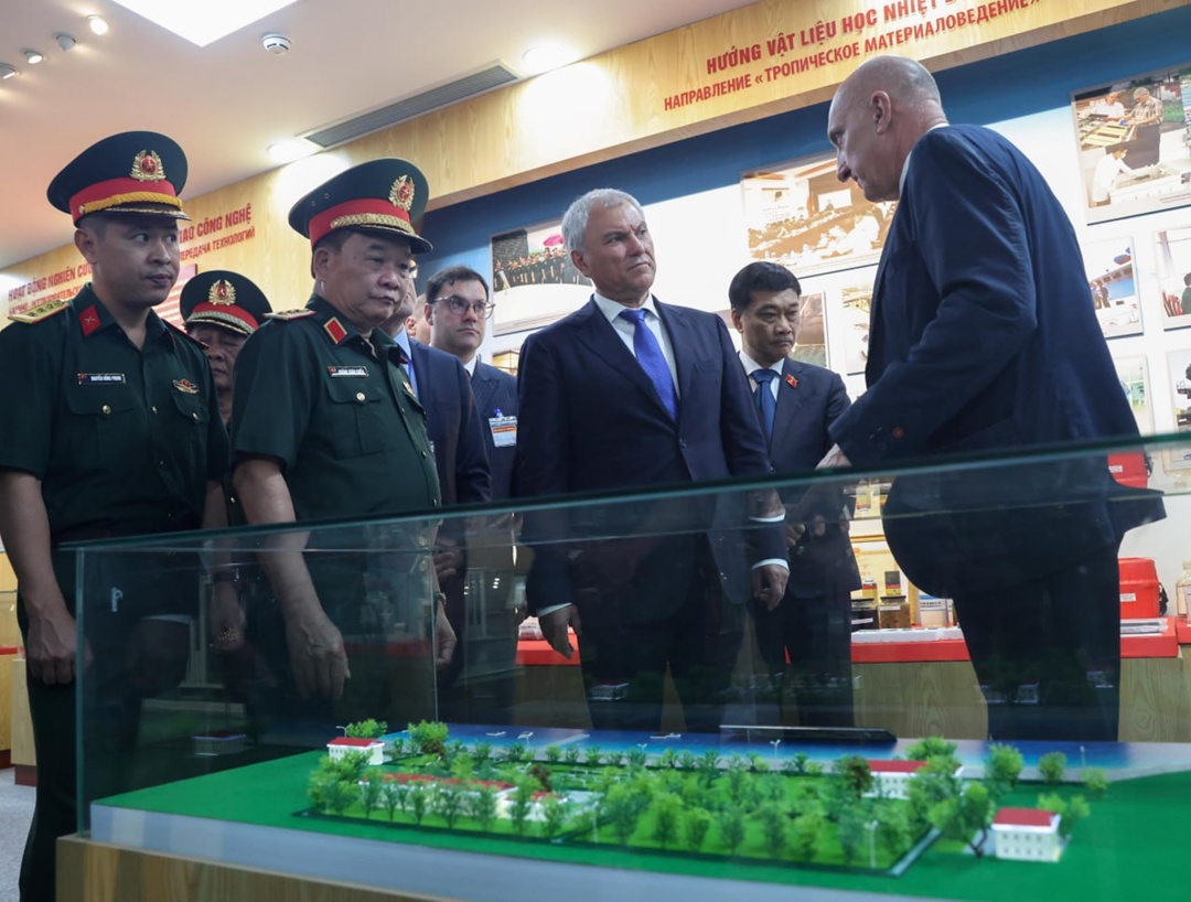 Вячеслав Володин в ходе официального визита в Ханой ознакомился с работой Совместного российско-вьетнамского Тропического научно-исследовательского и…