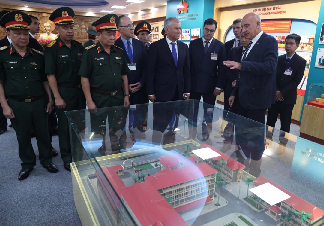 Вячеслав Володин в ходе официального визита в Ханой ознакомился с работой Совместного российско-вьетнамского Тропического научно-исследовательского и…