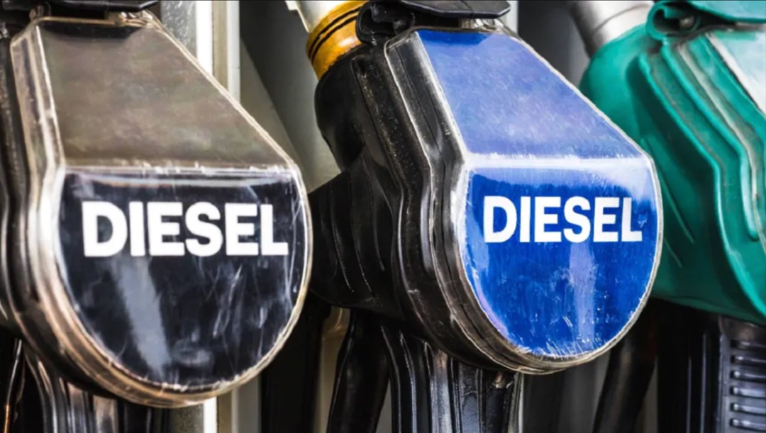 По данным мониторинга ассоциации «Народный фермер», за последние несколько недель оптовые цены на дизельное топливо выросли на 35%. «В ряде регионов стоимость…