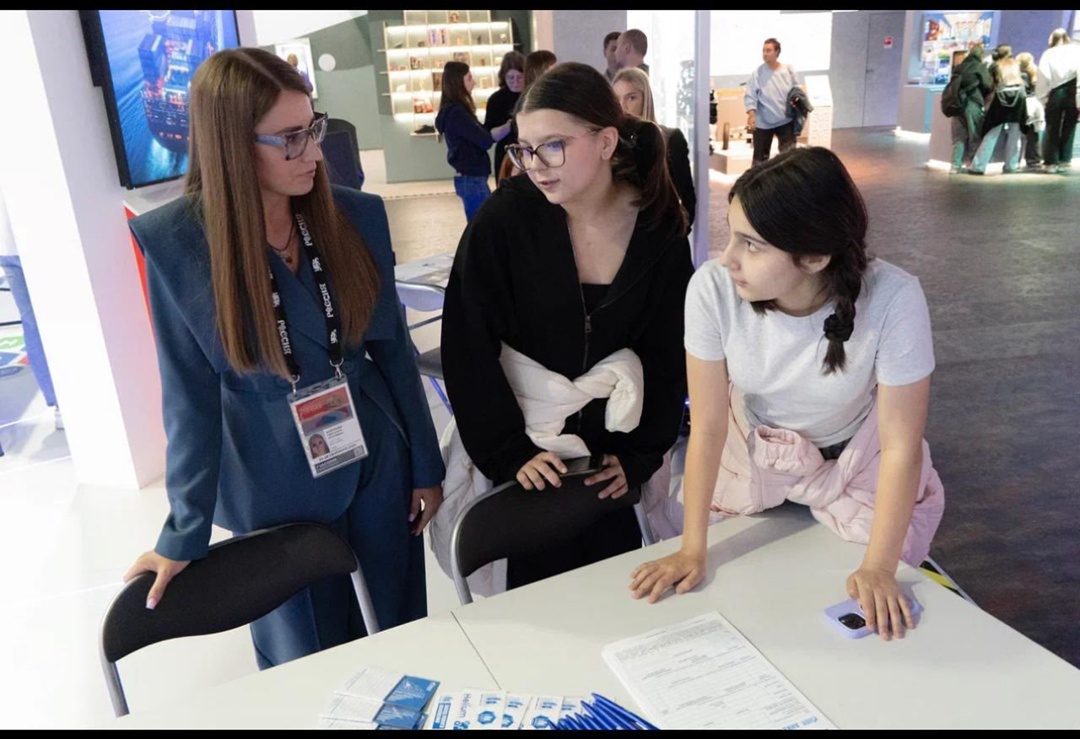 О работе на Амурском ГПЗ рассказали в национальном центре "Россия“