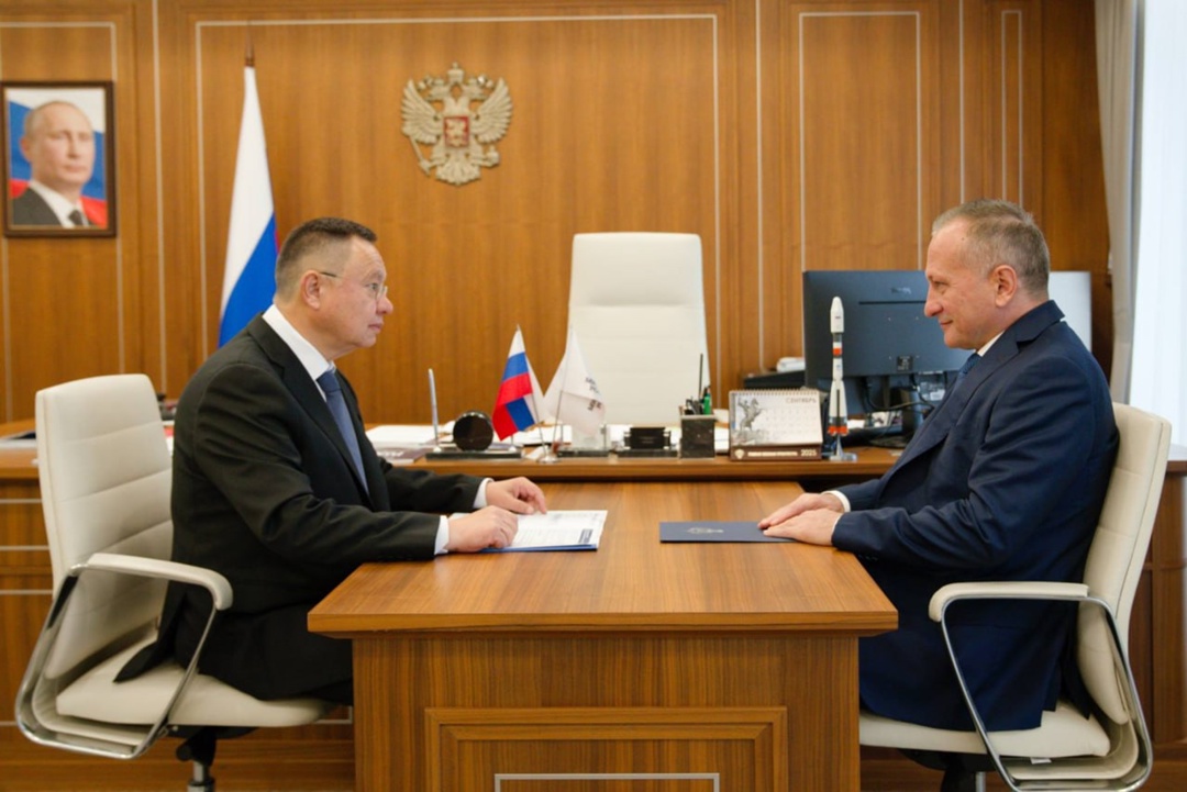 Министр строительства и ЖКХ РФ Ирек Файзуллин с заместителем руководителя Федерального Казначейства Эли Исаевым обсудили вопросы повышения эффективности…