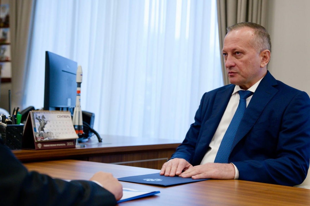 Министр строительства и ЖКХ РФ Ирек Файзуллин с заместителем руководителя Федерального Казначейства Эли Исаевым обсудили вопросы повышения эффективности…