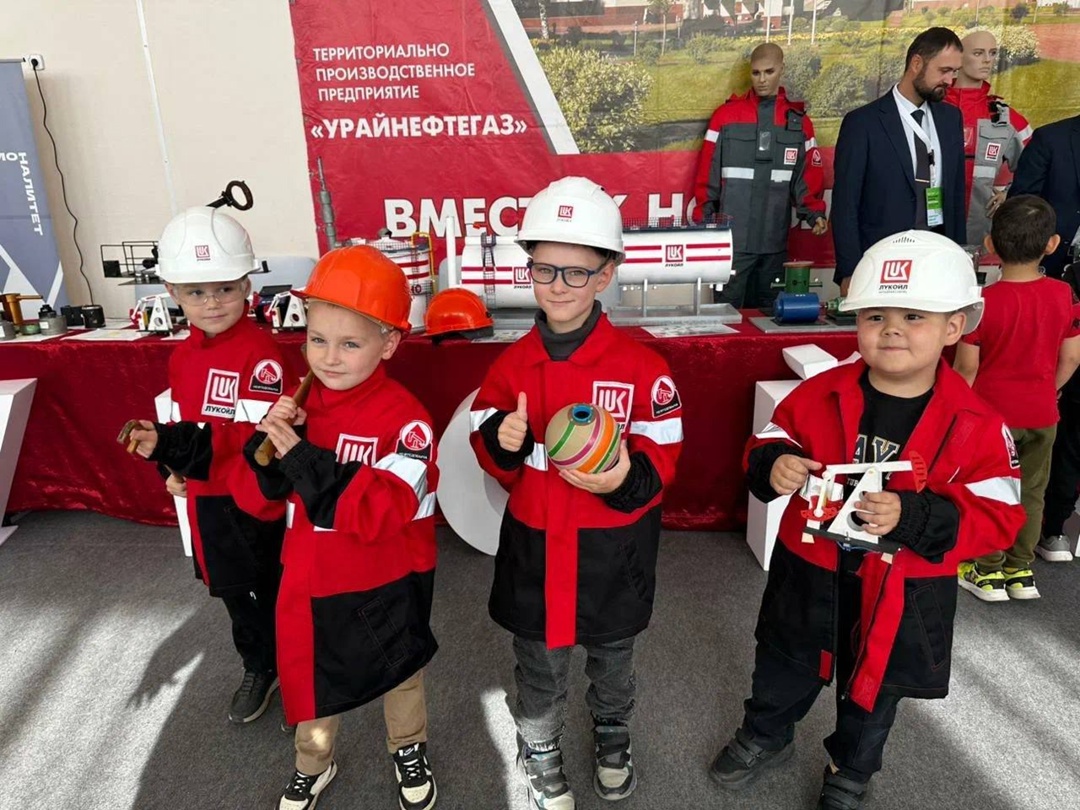 Профессия нефтяника начинается со школьной скамьи
