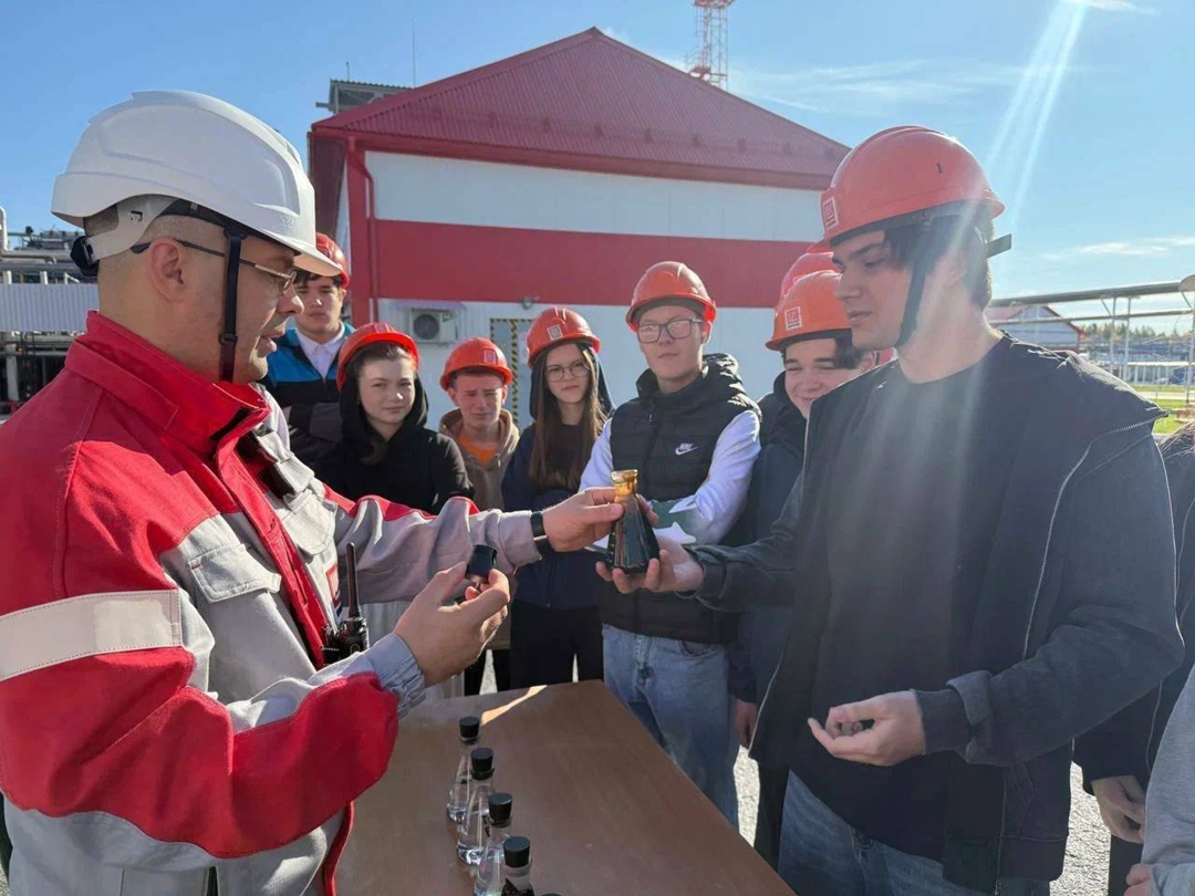 Профессия нефтяника начинается со школьной скамьи