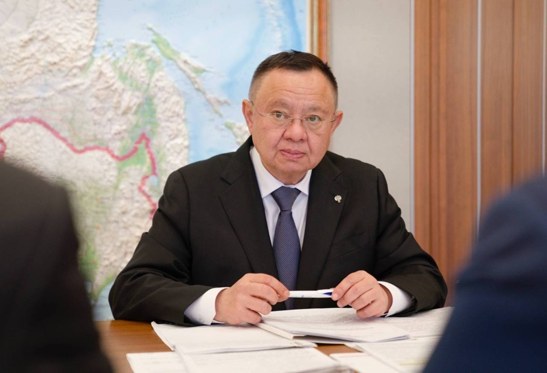 Министр строительства и ЖКХ РФ Ирек Файзуллин провел рабочую встречу с президентом НОПРИЗ Анваром Шамузафаровым и заместителем секретаря Общественной палаты РФ…