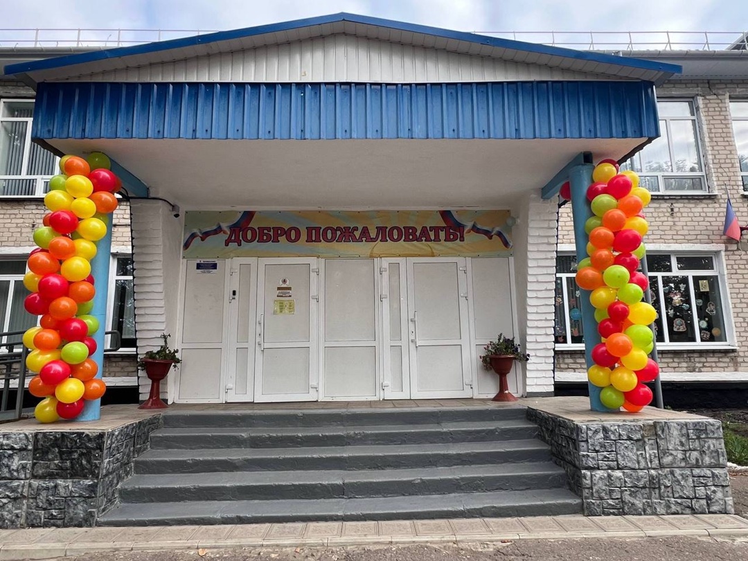 В отремонтированном спортзале школы Белокуракинского района ЛНР прошли первые соревнования