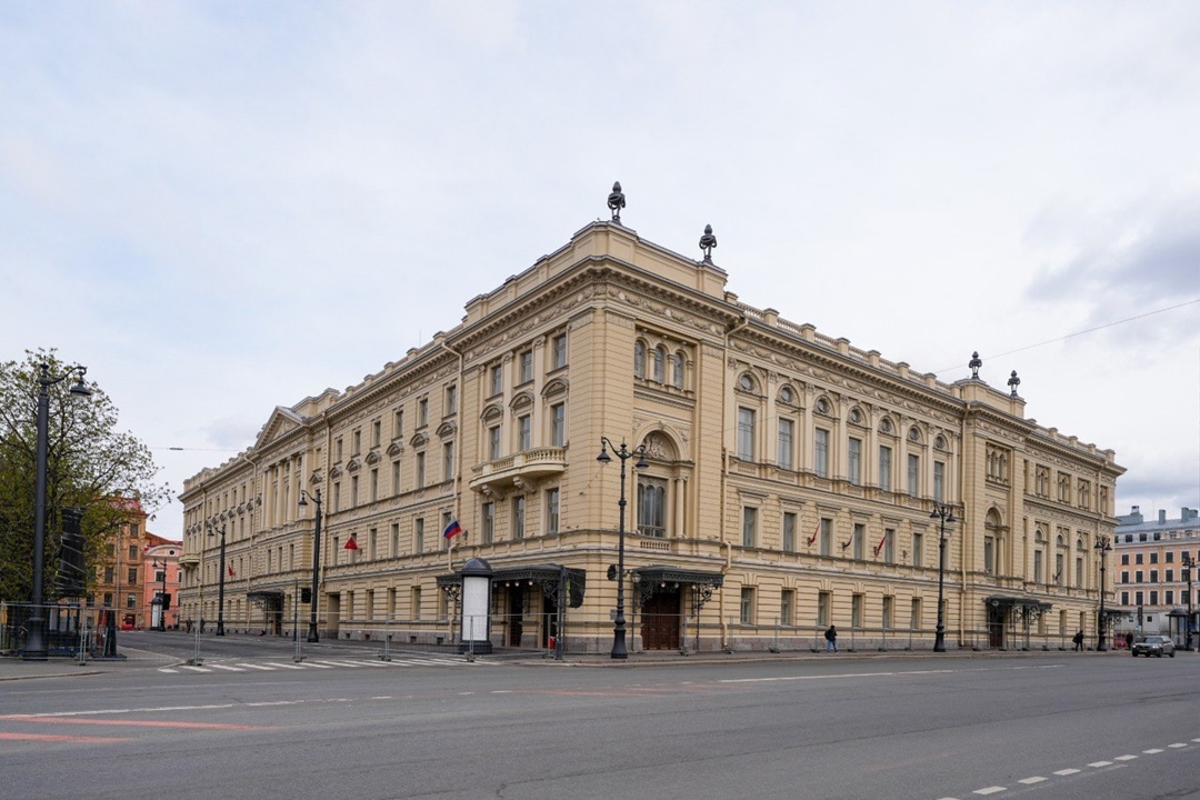 Летом 2025 года в Санкт-Петербурге успешно завершилась реконструкция Консерватории имени Н.А. Римского-Корсакова.