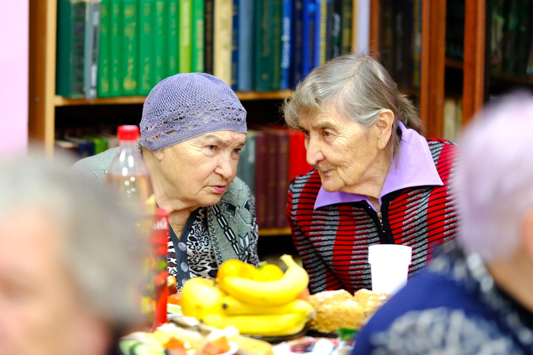 Волонтеры Амурского ГПЗ поздравили подопечных свободненского дома «Ветеран» с Днем пожилого человека