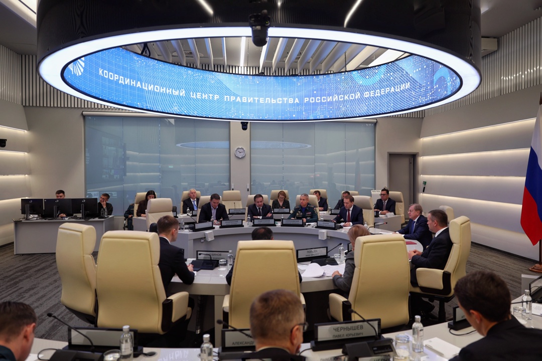 Виталий Савельев провел заседание правкомиссии для координации работ по ликвидации последствий ЧС, вызванной крушением танкеров в Керченском проливе.