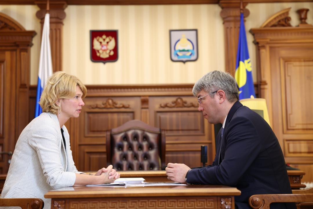 Оксана Лут и Алексей Цыденов обсудили приоритеты развития АПК Бурятии