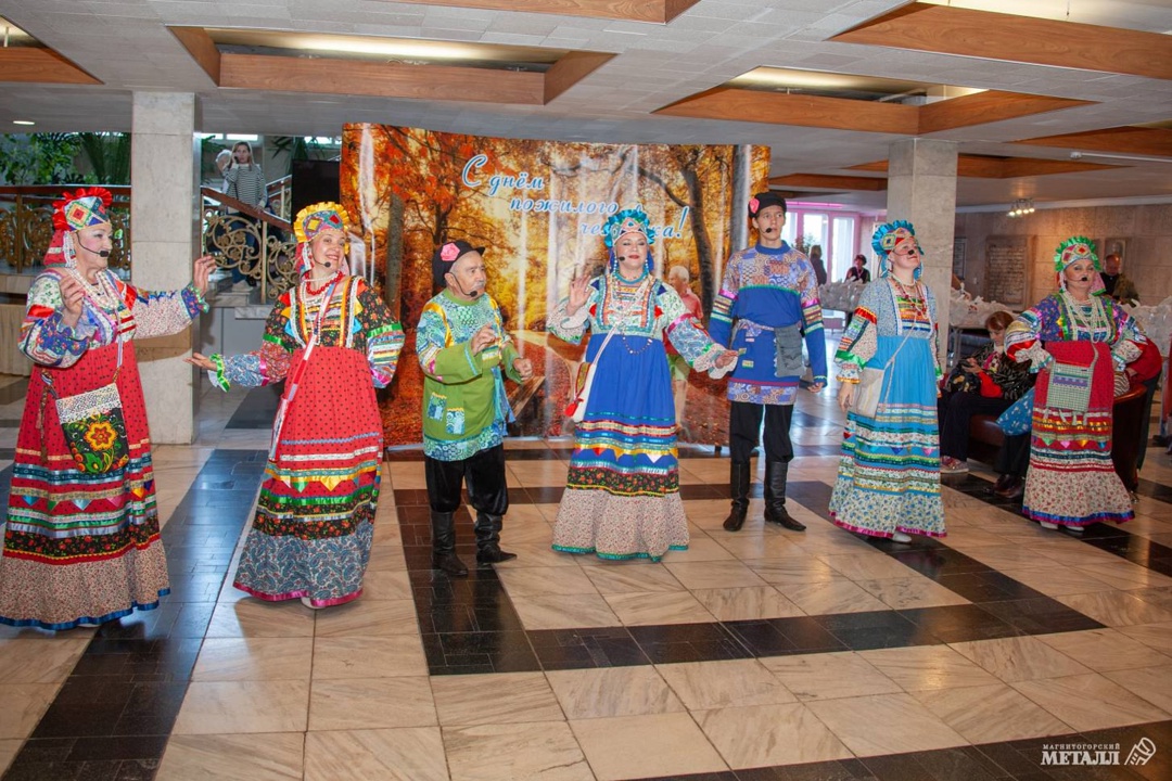 Пример мудрости и трудолюбия Дворец культуры имени Серго Орджоникидзе собрал тех, чья жизнь – это история Магнитки