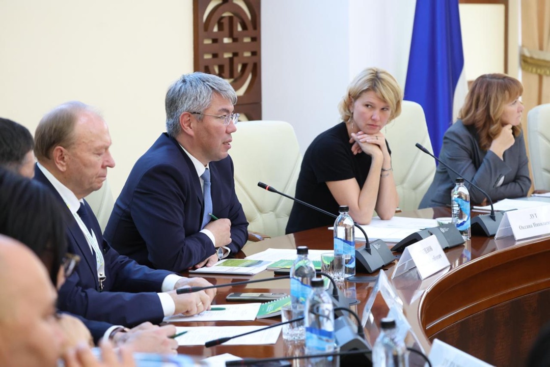 Оксана Лут провела совещание о развитии рынка БАДов и лекарственного растительного сырья