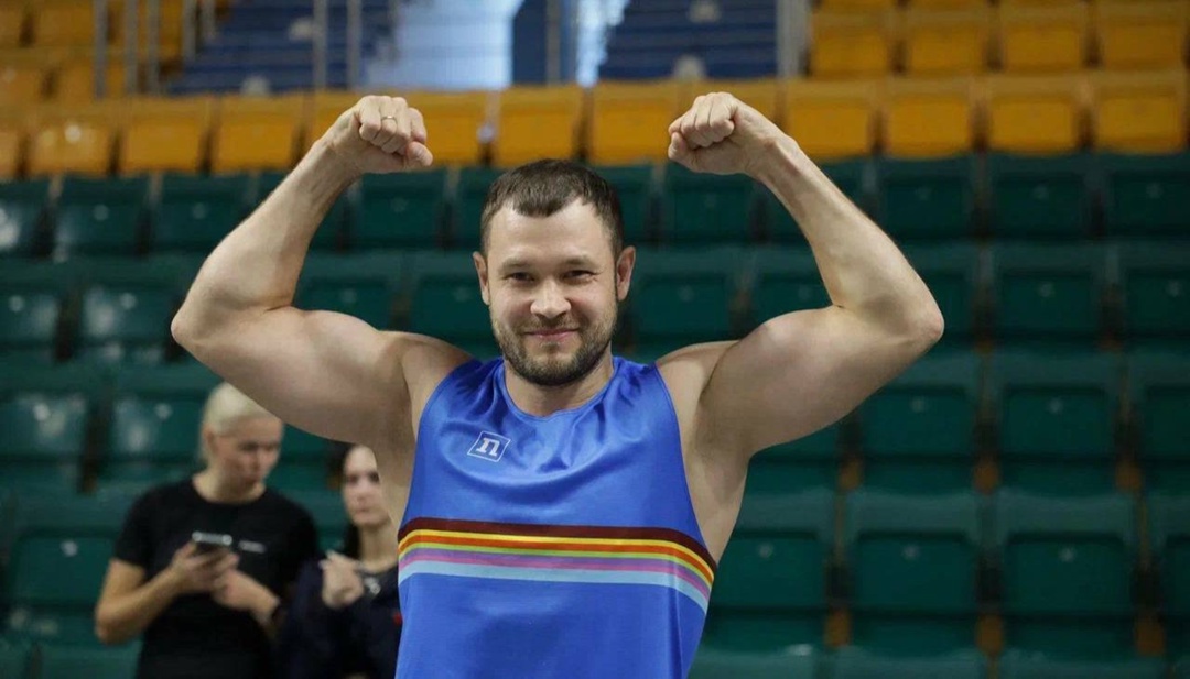 Лучшие в регионе Нефтяники ЛУКОЙЛа из Западной Сибири — победители регионального этапа спортивного фестиваля на силу, выносливость и скорость.