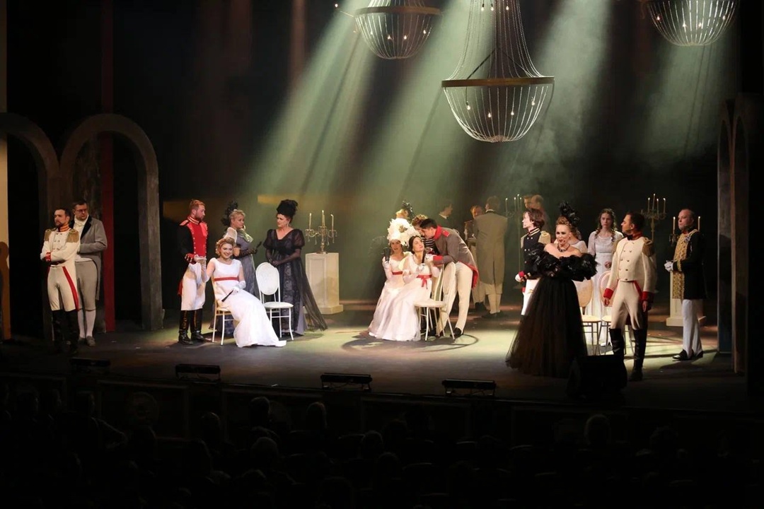 Театральные гастроли При поддержке ЛУКОЙЛа на сцене Малого театра в Когалыме выступила труппа Пермского ТЮЗа.