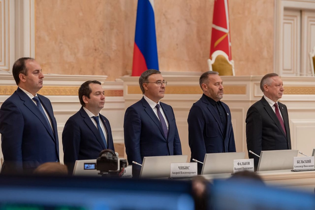 Глава Минобрнауки Валерий Фальков выступил на пленарной сессии «Стратегические приоритеты Российской Федерации в Арктике» в Санкт-Петербурге.