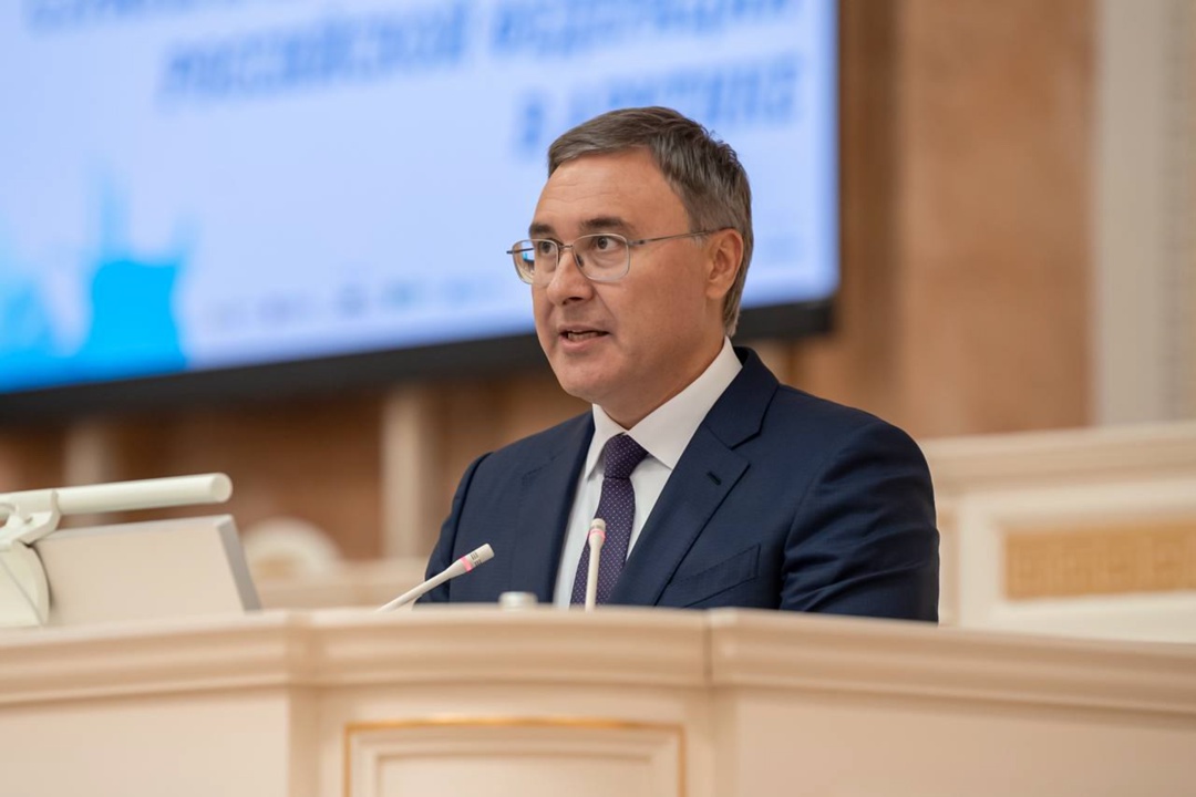 Глава Минобрнауки Валерий Фальков выступил на пленарной сессии «Стратегические приоритеты Российской Федерации в Арктике» в Санкт-Петербурге.