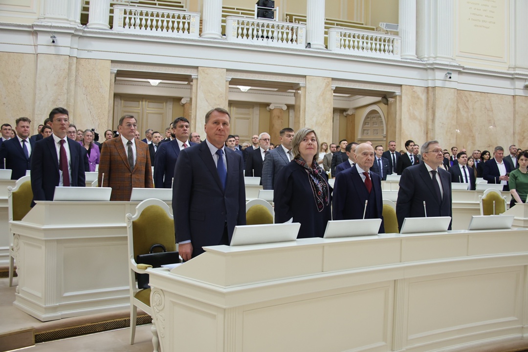 Россия создает Трансарктический транспортный коридор