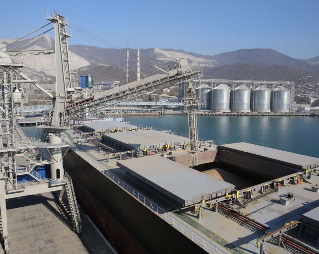 По оценке аналитического центра «Русагротранса», объем экспорта пшеницы в сентябре составил 4,6 млн т против 5,52 млн т годом ранее и 5,03 млн т в среднем для…