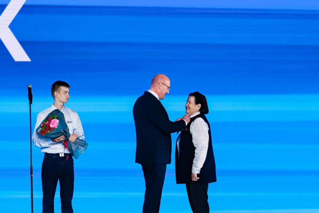 Дмитрий Чернышенко и Сергей Кравцов поздравили педагогов дополнительного образования с профессиональным праздником.