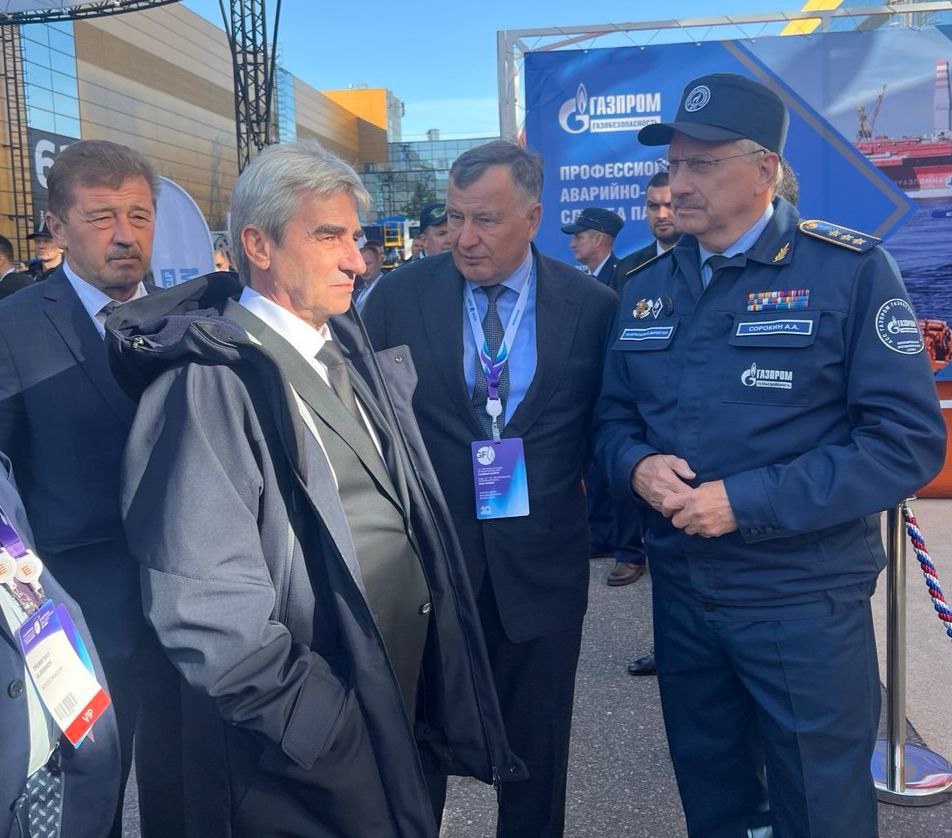 Делегация Ростехнадзора во главе с руководителем ведомства Александром Трембицким начала работу на XIV Петербургском международном газовом форуме.