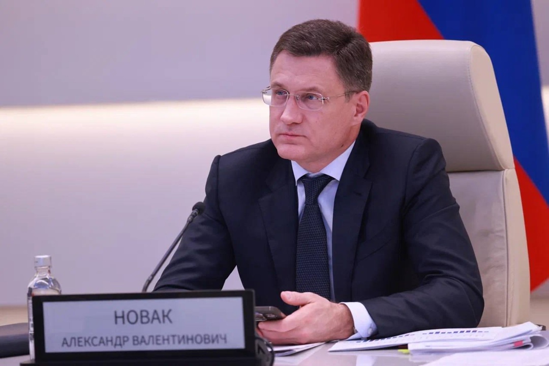 Александр Новак провел серию совещаний по ситуации на внутреннем рынке нефтепродуктов.