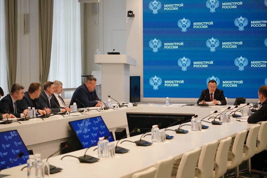 Министр строительства и ЖКХ РФ Ирек Файзуллин провел рабочее совещание по вопросам водоснабжения ДНР и возможностям развития водовода «Река Дон – канал…