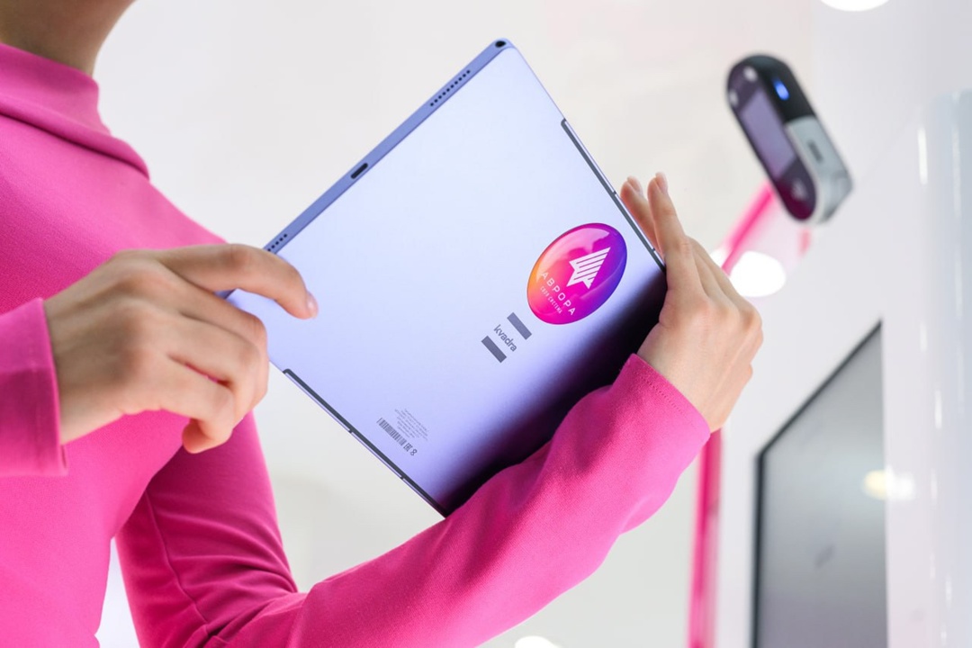 T2, YADRO и Открытая мобильная платформа договорились о поставках планшетов KVADRA_T под управлением ОС Аврора