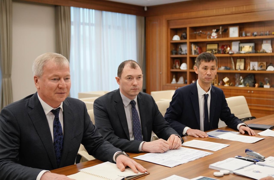 Министр строительства и ЖКХ РФ Ирек Файзуллин провел рабочую встречу с Генеральным директором Судебного департамента при Верховном Суде РФ Владиславом Ивановым