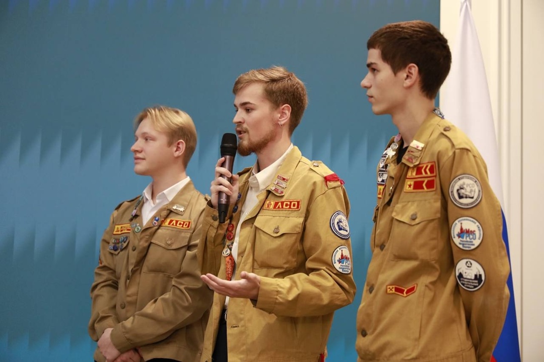 Молодёжный совет Минстроя России провёл дебаты, объединившие представителей подведомственных организаций и профильных образовательных учреждений