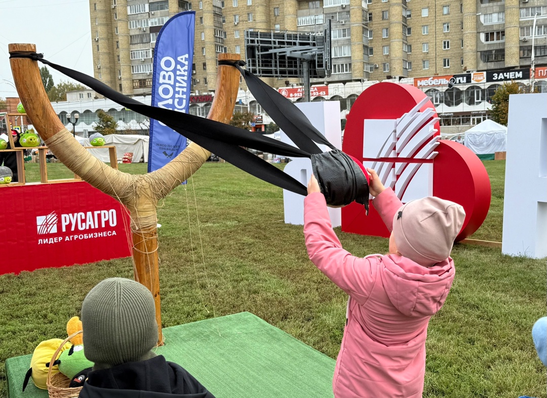 Сотни детских улыбок сегодня сияют еще ярче!