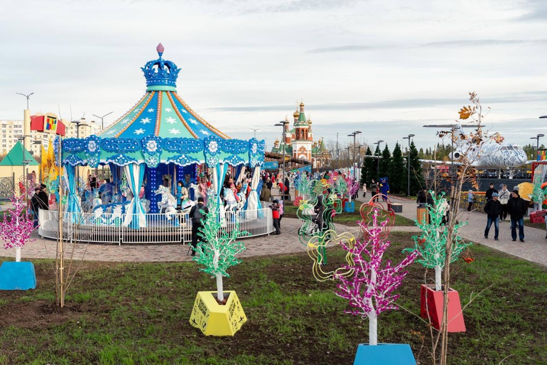 Новый центр развлечений При поддержке ЛУКОЙЛа в Усинске открылся круглогодичный парк аттракционов «Мультидром».