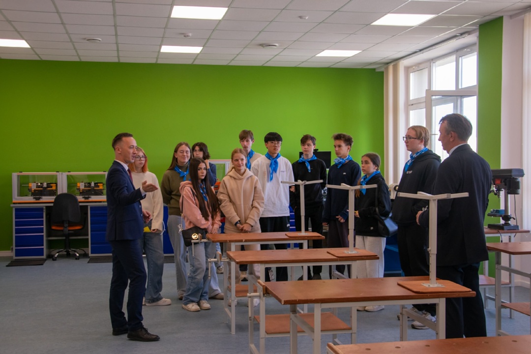 НА АМУРСКОМ ГПЗ ПРОШЕЛ ПРОФОРИЕНТАЦИОННЫЙ УРОК ДЛЯ ШКОЛЬНИКОВ ИЗ ЮЖНО-САХАЛИНСКА