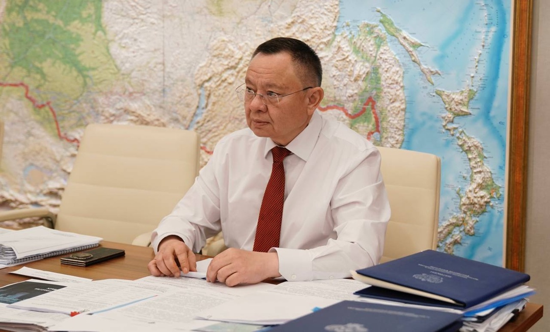 Министр строительства и ЖКХ РФ Ирек Файзуллин провел совещание по вопросам повышения качества строительных работ и совершенствования СРО