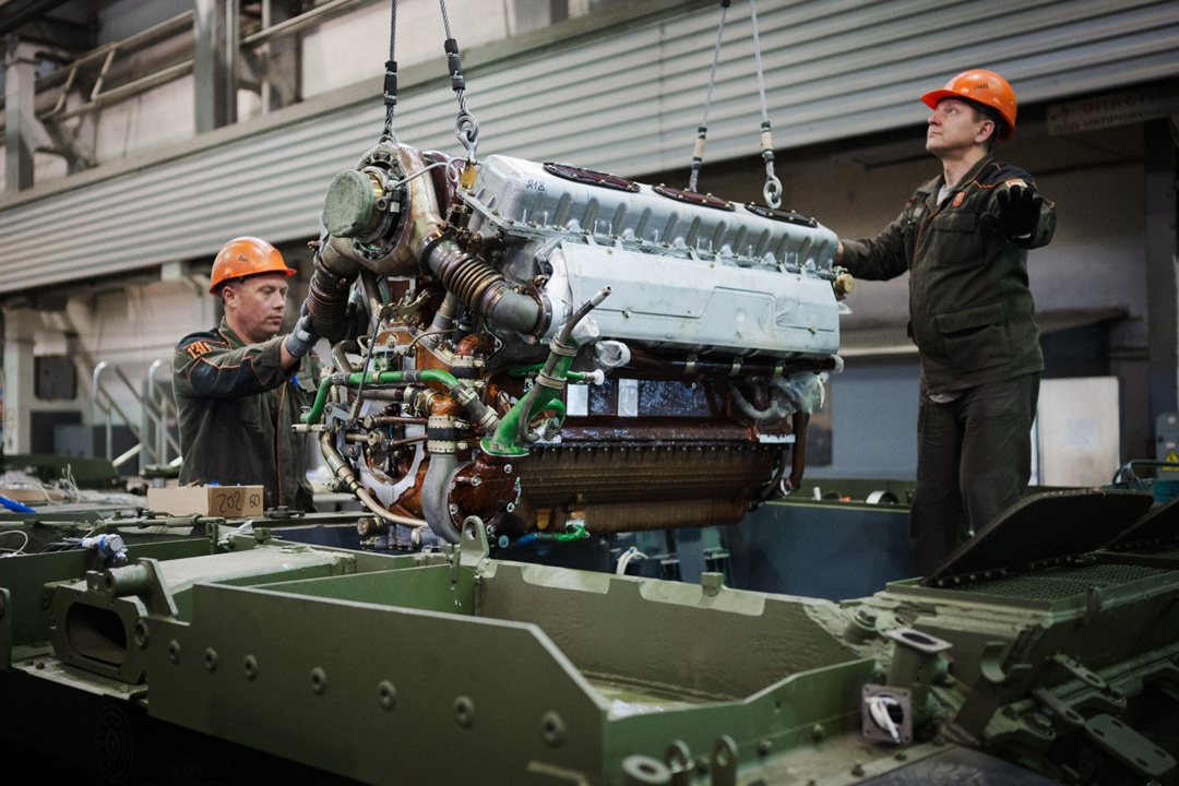 89 лет Уралвагонзаводу! В октябре 1936 года с конвейера вагоносборочного корпуса нижнетагильского предприятия сошли первые большегрузные полувагоны.