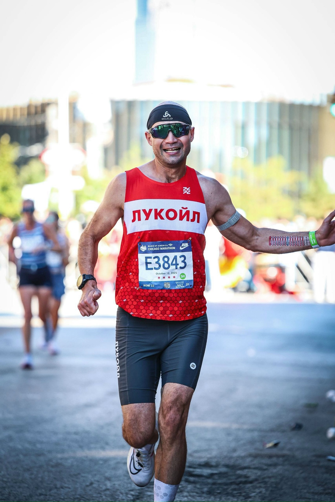 Нефтяник ЛУКОЙЛа покорил Чикагский марафон!