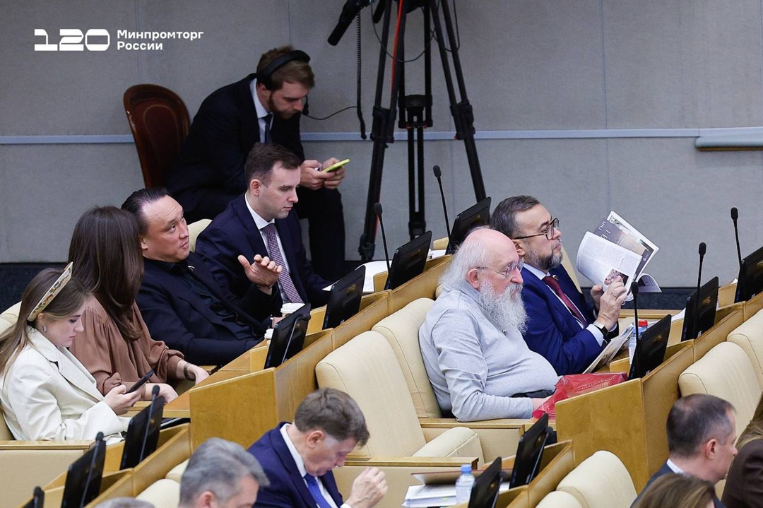 Антон Алиханов выступил с докладом на Правительственном часе в Государственной Думе