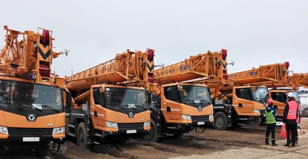 Сахалинское управление Ростехнадзора приняло участие в работе комиссии по проверке готовности и пуску в работу 11 подъемных сооружений на автомобильном и…