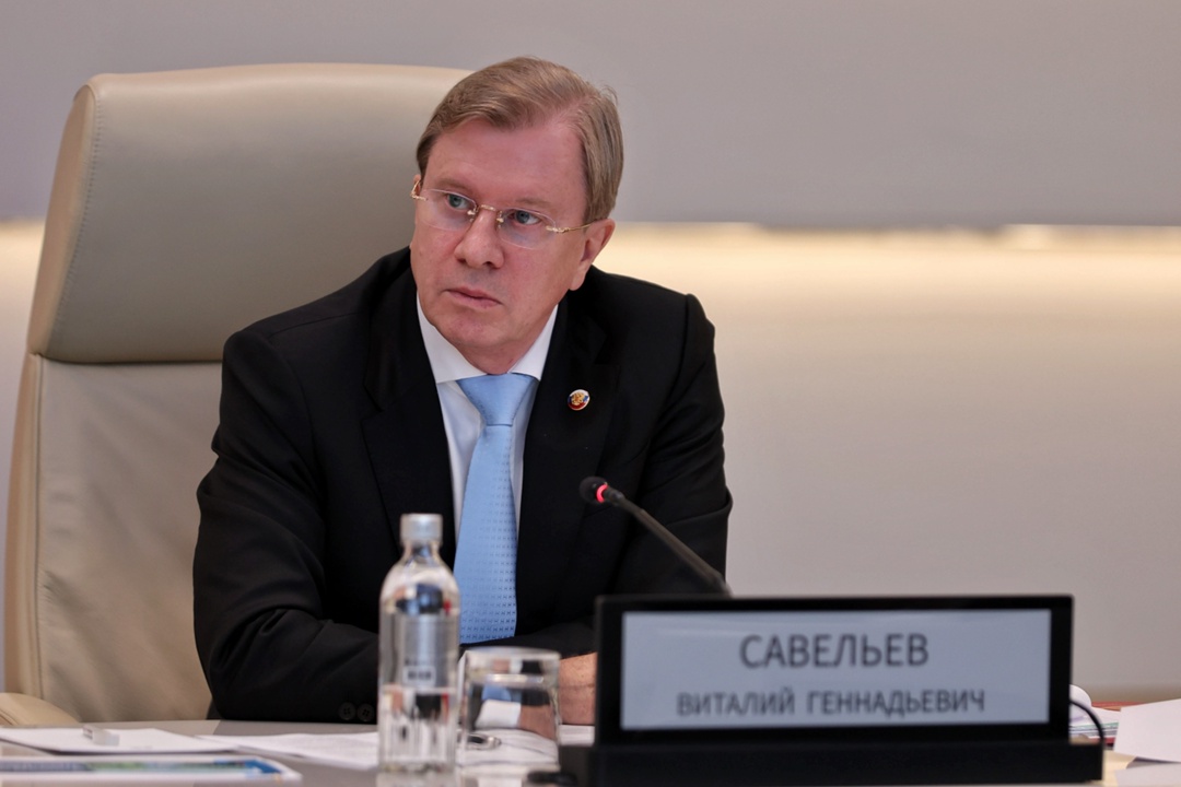 Виталий Савельев провел совещание по строительству высокоскоростной магистрали Москва – Санкт-Петербург.
