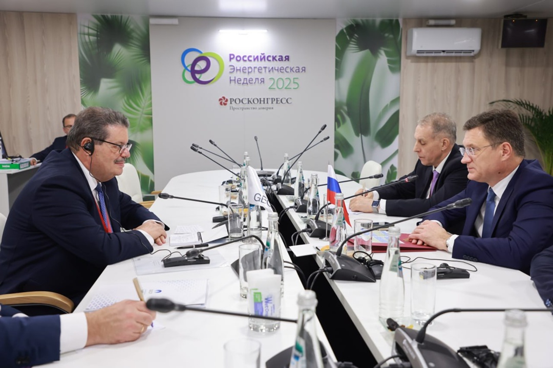 Александр Новак обсудил с зарубежными партнерами взаимодействие в топливно-энергетической сфере.