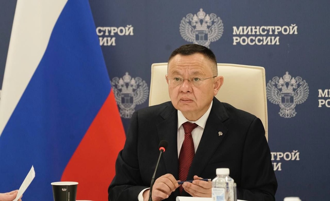 Глава Минстроя России Ирек Файзуллин провел еженедельное совместное совещание с регионами и главными распорядителями бюджетных средств (ГРБС)
