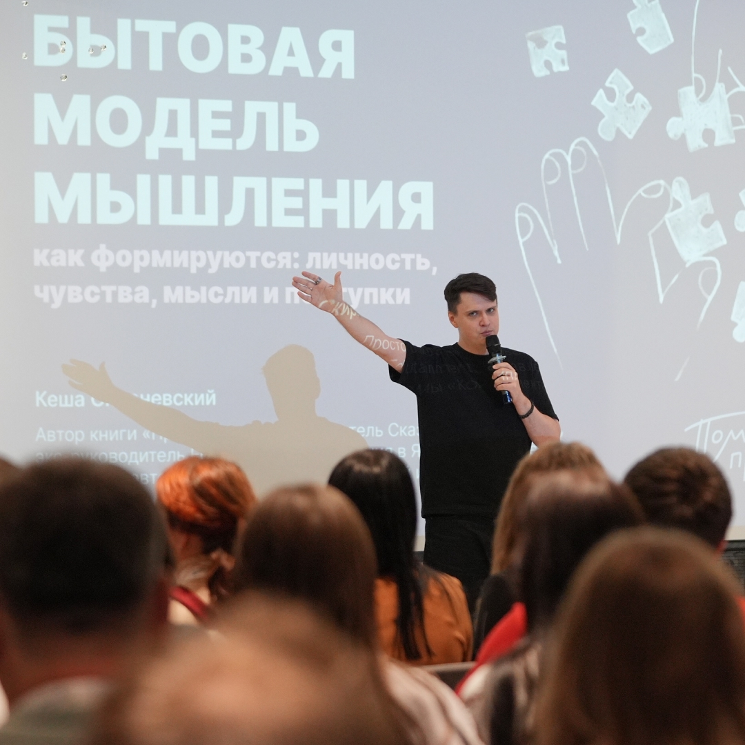 Угадайте, где мы сегодня? Подсказка: здесь тайга сливается с горами, а река величаво течет мимо мегаполиса