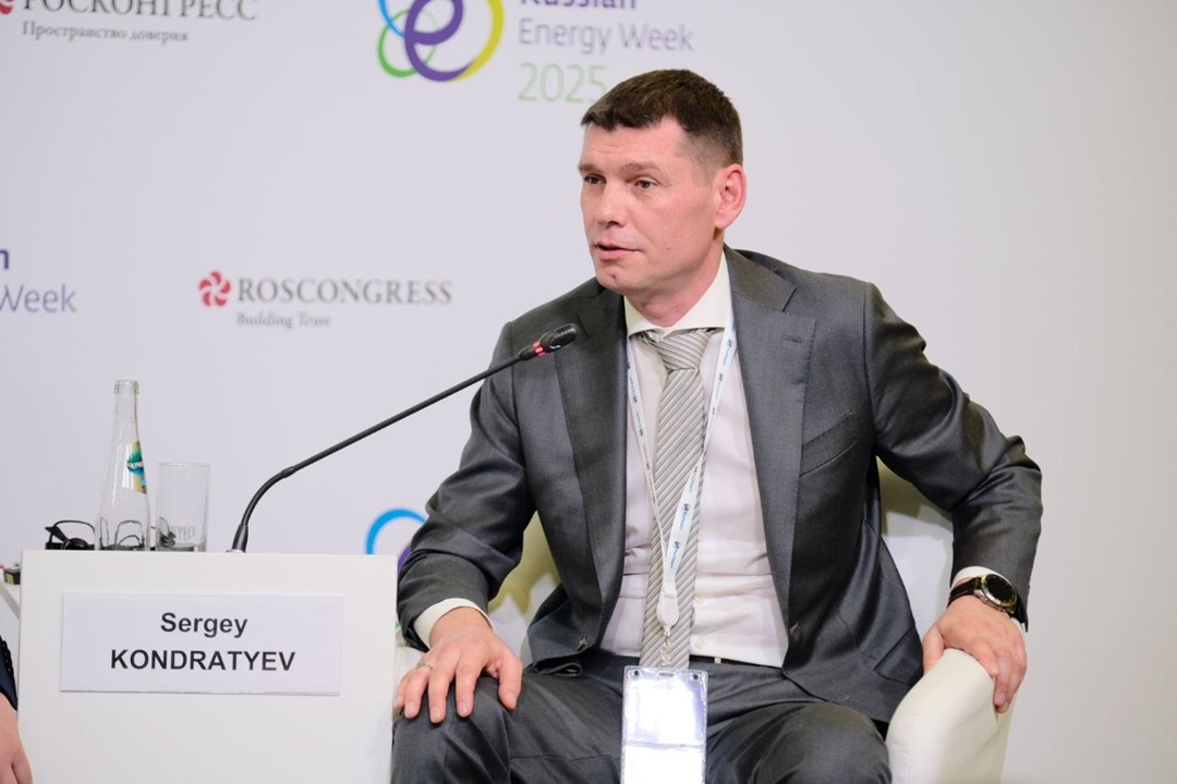 На сессии под названием «Новые отечественные машиностроительные технологии на благо развития электроэнергетики Российской Федерации» одним из спикеров выступил…