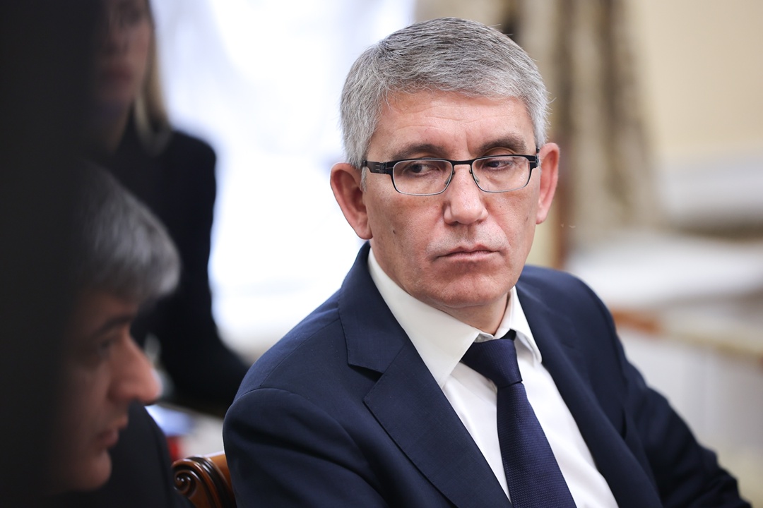 Новые дисциплины на уроках физкультуры и единую школьную лигу обсудили министры спорта и просвещения.